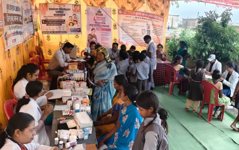CG Tribal Health Initiative: गौरेला के दुर्गम बैगा अंचल तक पहुँचे विशेषज्ञ डॉक्टर; छिरहिट्टी विशेष स्वास्थ्य शिविर में 164 ग्रामीणों का निःशुल्क इलाज ...
